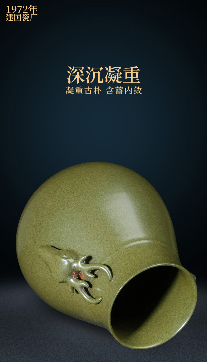 Jingdezhen ceramic porcelain industry the founding of the sitting room tea glazed pottery porcelain vases flower arrangement is placed at the end of the household porcelain decoration