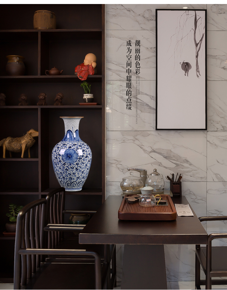 Jingdezhen blue and white porcelain ceramic vases, antique Chinese style household flower arrangement sitting room TV ark, study adornment furnishing articles