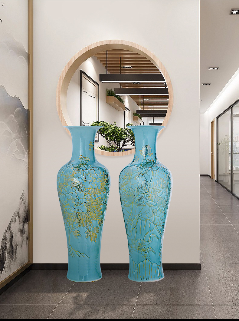 Jingdezhen ceramic paint large vase celadon carving flower arrangement sitting room adornment is placed large Chinese style hotel