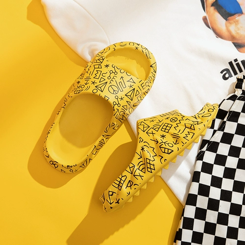 Тапочки, нескользящая обувь, летние слайдеры для влюбленных на платформе