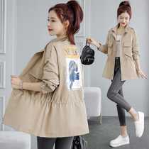 Pregnant womens tooling jacket 2020 autumn and winter new fashion loose fat MM Korean version of the large size waist mid-length windbreaker trend