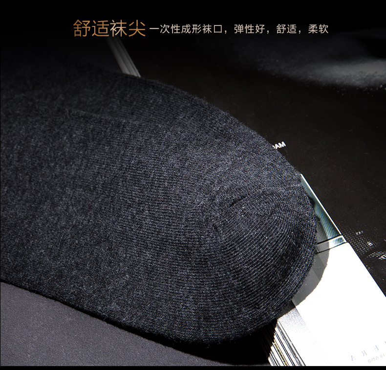 Vớ nam ống cotton vớ mỏng mùa hè thoáng khí cho nam vớ đen và trắng kinh doanh thấm hút tất bốn mùa tất dài đến đầu gối