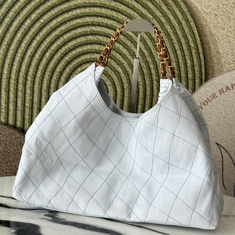 6/26m Beach Bag Black and White Denim Kangpeng Chain Tote Bag Large Capacity Casual Tote Shoulder Underarm Bag 6/26m Beach Bag Black and White Denim Kangpeng Chain Tote Bag Large Capacity Casual Tote Shoulder Underarm Bag