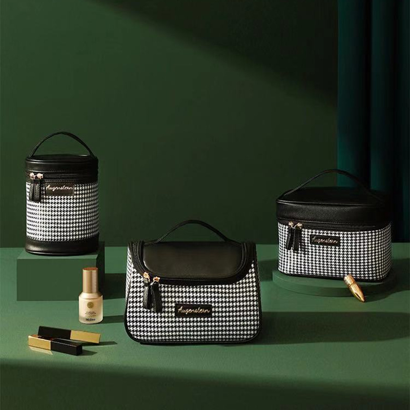 2021 New Net Red Cosmetic Bag Portable Large-capacity Travel Pack Skin Care Cosmetics Storage Bag Premium Sense Portable