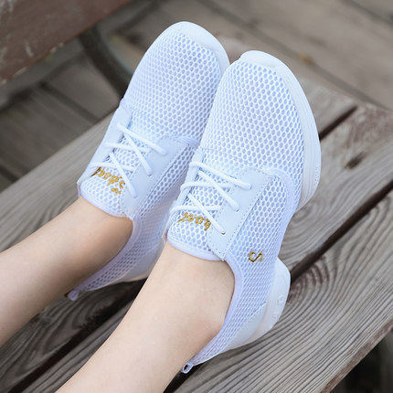 Fall Dancing Shoes Women Adults Soft Bottom Squares Dance Shoes Modern Dancing Shoes Mesh Face-season Mid-Aged Fitness Women Shoes