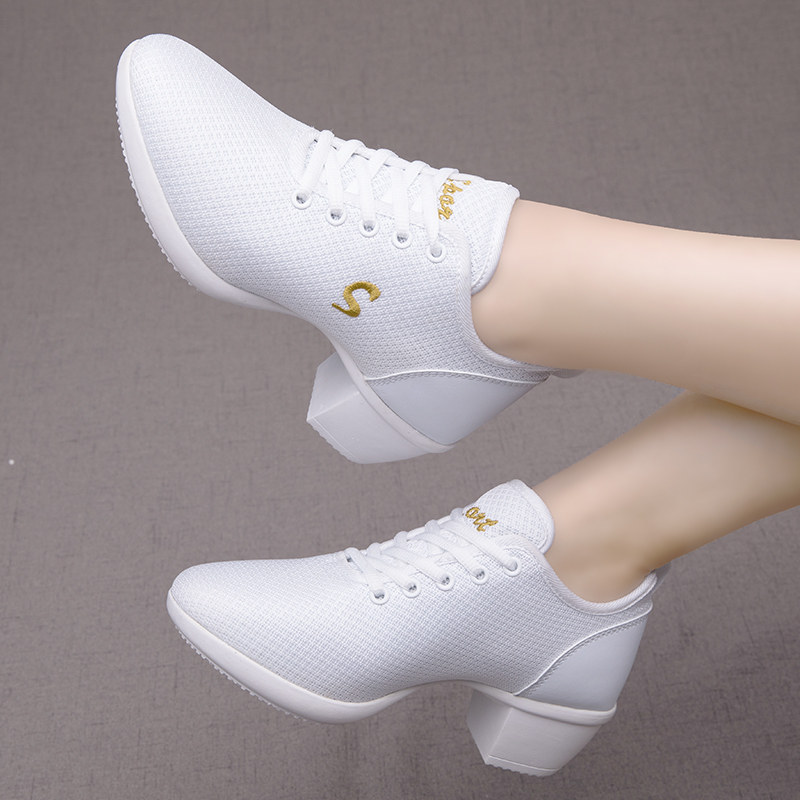 Autumn Winter New Dance Shoes Women Adults Square Dance Women's Shoes Genuine Leather Breathable with White Water Soldiers Dancing Shoes