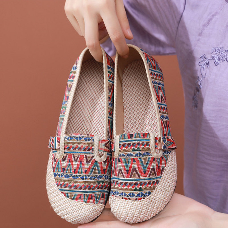 Old Beijing shoes woman in summer one foot lazy shoes 2021 knitting fishermen shoes national wind single shoes Lefu shoes