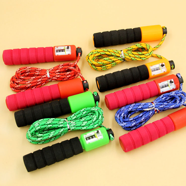 School opening kindergarten Children birthday sharing activities Small gifts Training institutions admissions gifts skipping rope to send children