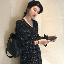 (Muzly) South Korea ins Fall Winter Joker V-neck Backing Floral Skirt Knee-Long Waist Long Sleeve Dress