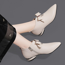 Womens shoes 2021 spring and autumn English style small leather shoes White single shoes autumn soft leather spring shoes thin low heel flat shoes