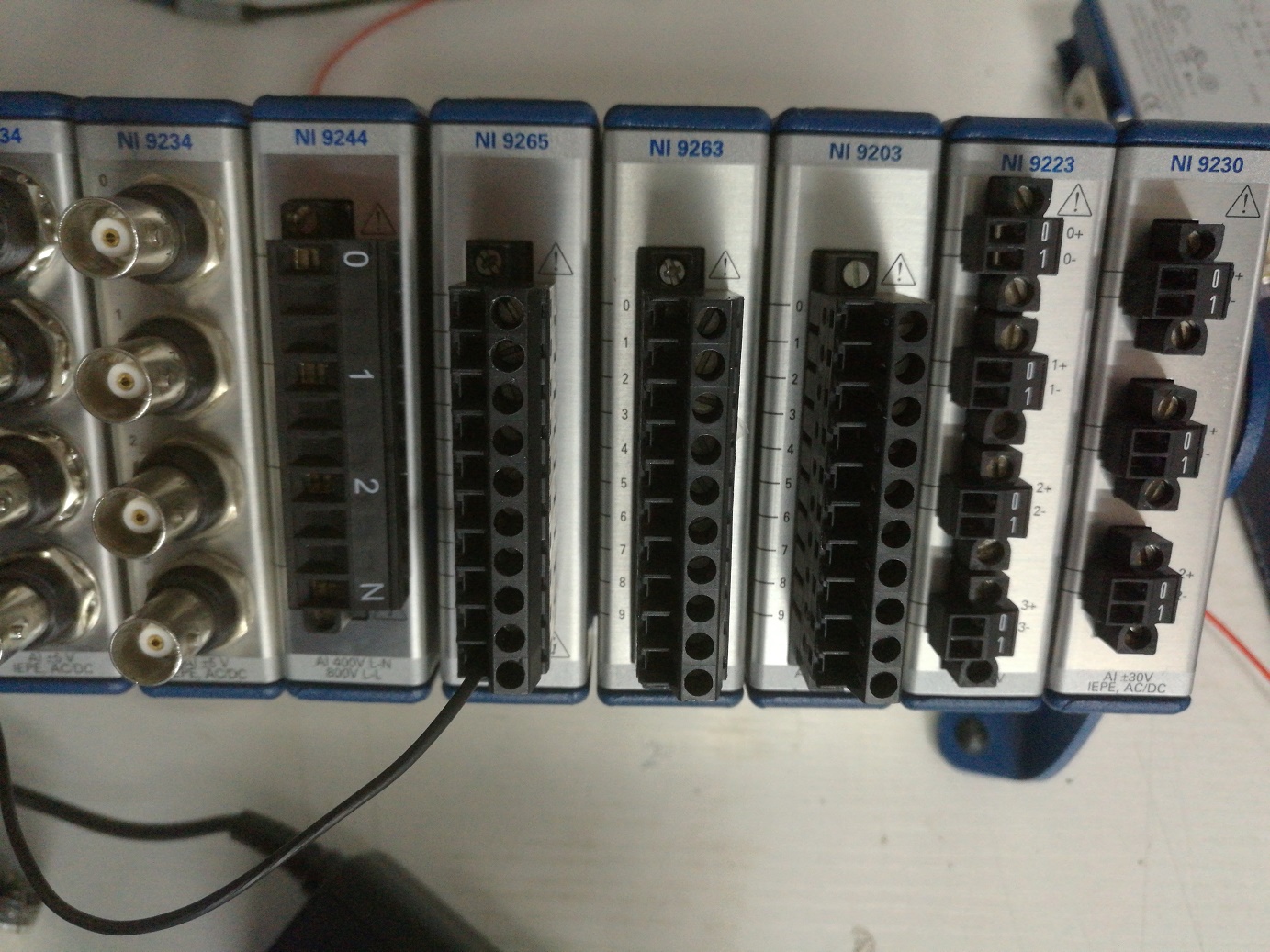 NI 9230 Sound and vibration input module