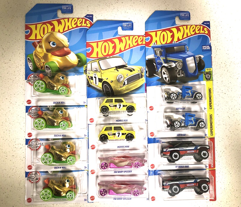 Hot Wheels 2022 Pumbao Mini, Golden Duck, Batmobile 122120222320 Hot Wheels 2022 Pumbao Mini, Golden Duck, Batmobile 122120222320