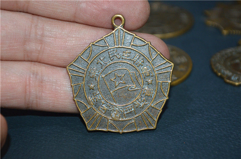 Antique handicrafts pendant package pulp old road appreciation collection