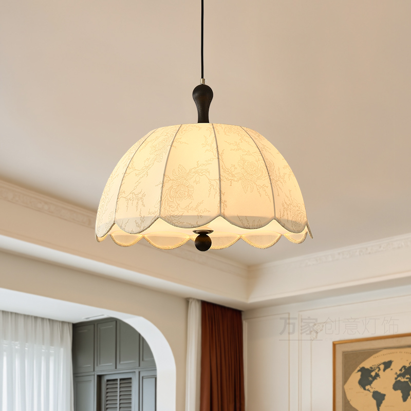 Medieval-Style Bedroom Chandelier, Retro-Style Eye-Protecting Walnut Wood Grain Full-Spectrum Creative Dining Table, Antique-Style Bedside Chandelier