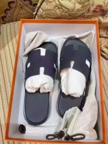 I bought it only once and will be taken off the shelf. 428 version of leather outsole outdoor men's slippers are worn outside the summer beach.