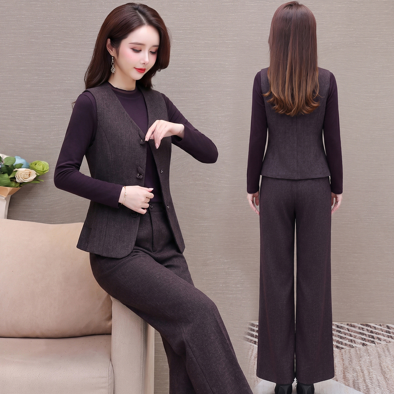 High-End Stylish Vest and Wide-Leg Pants Three-Piece Set for Women, 2026 Autumn Slim-Fit, Age-Reducing, Figure-Flattering Outfit