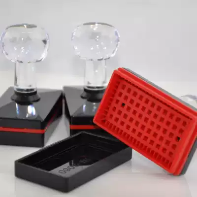 A complete set of photosensitive seal materials such as rectangular HB2040 (with 7mm thick gold printed photosensitive pad)