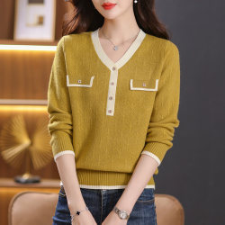 Plus size women's small fragrance bottoming knitted tops women's autumn and winter new loose slimming v-neck pullover sweater