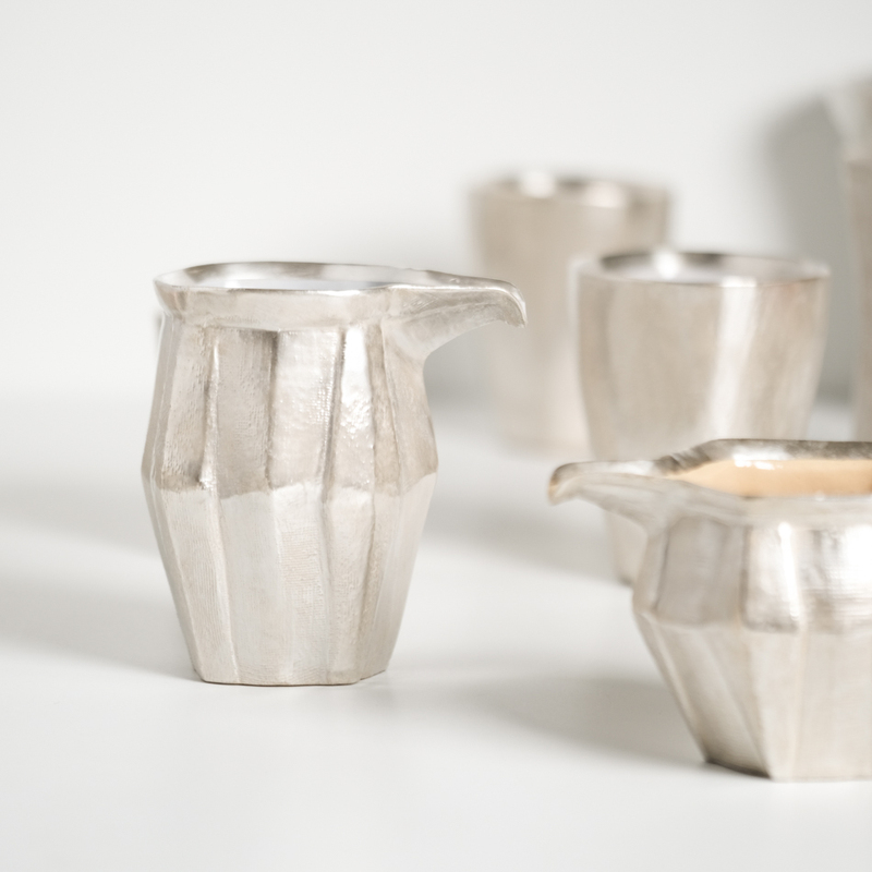 Niu Fangfang |   Japanese-Style Silver-Colored Geometric Cut-Out Gaiwan Fair Cup, Marbled Painted Striped Coffee Cup, Tea Cup