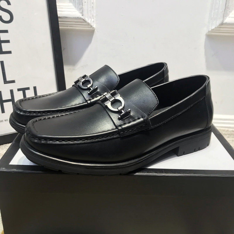 Popular new metal buckle leather casual leather shoes European station high-end Korean version thick-soled slip-on retro men's shoes