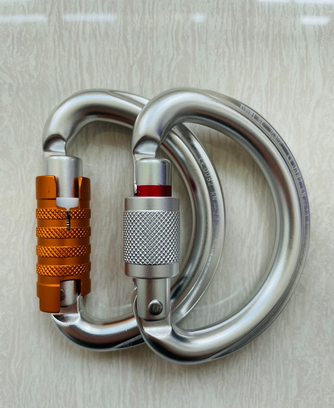PETZL Climbing M37 Semi-Circular Lock OMNI Caving Waterfall Descent Speed DescentSRT Rescue Three-stage Automatic Lock Equipped with Master Lock