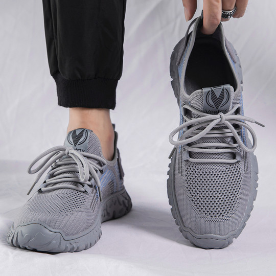 Sports Shoes for Men, Summer Mesh Breathable New Style Lightweight Fly-Knit Shoes, Soft Sole, Non-Slip, Anti-Odor, Casual Running Shoes