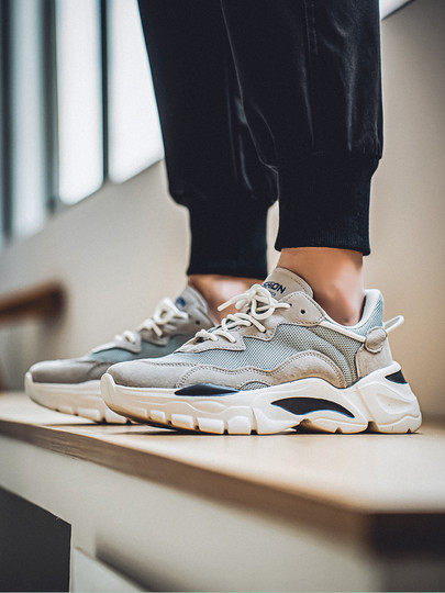 Men's Sneakers 2025 New Summer Mesh Breathable Thick-Soled Genuine Leather Soft-Soled Lightweight Casual Running Dad Shoes