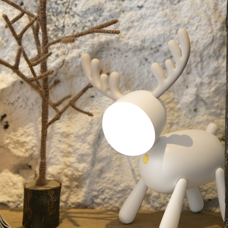 Elk Deer Small Night Light Cute Cartoon Animal Bed Head Lamp Creative Little Deer Reading Desk Light Children Bedroom Sleep Light