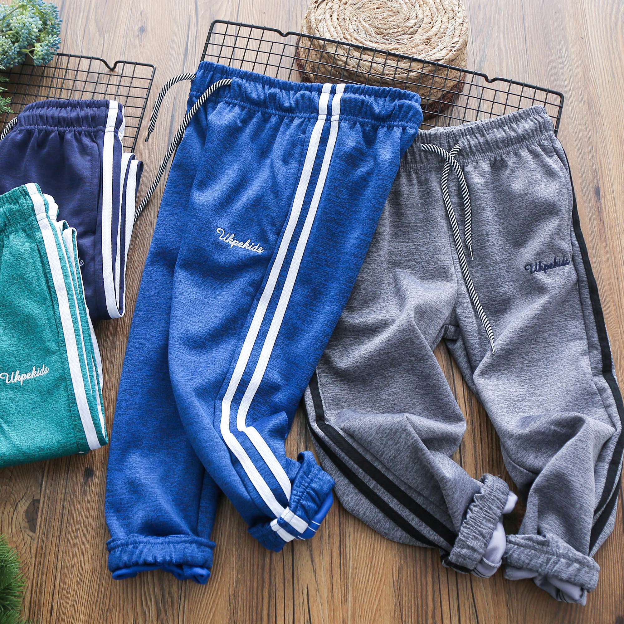 Boy speed dry pants Sports pants Hygroscopic Perspiration Outdoor Elastic Casual Pants Children Sport Long Pants Spring Autumn