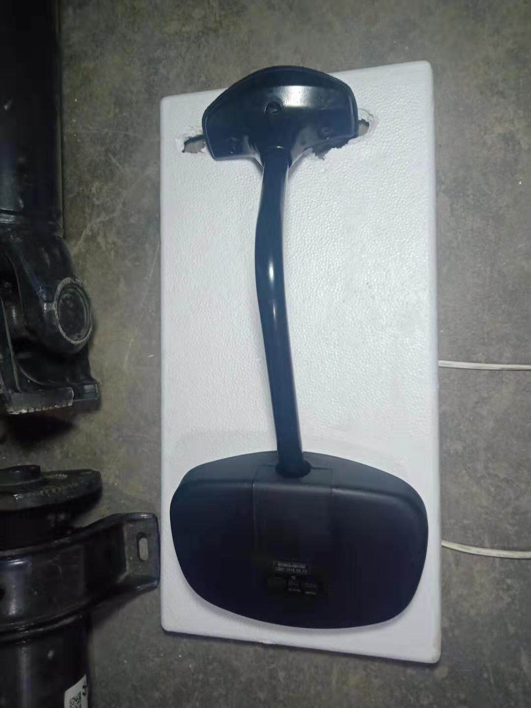 Qingdao Liberation Tiger VN J6F Tiger VH Tiger V cab front mirror bottom mirror round mirror original accessories