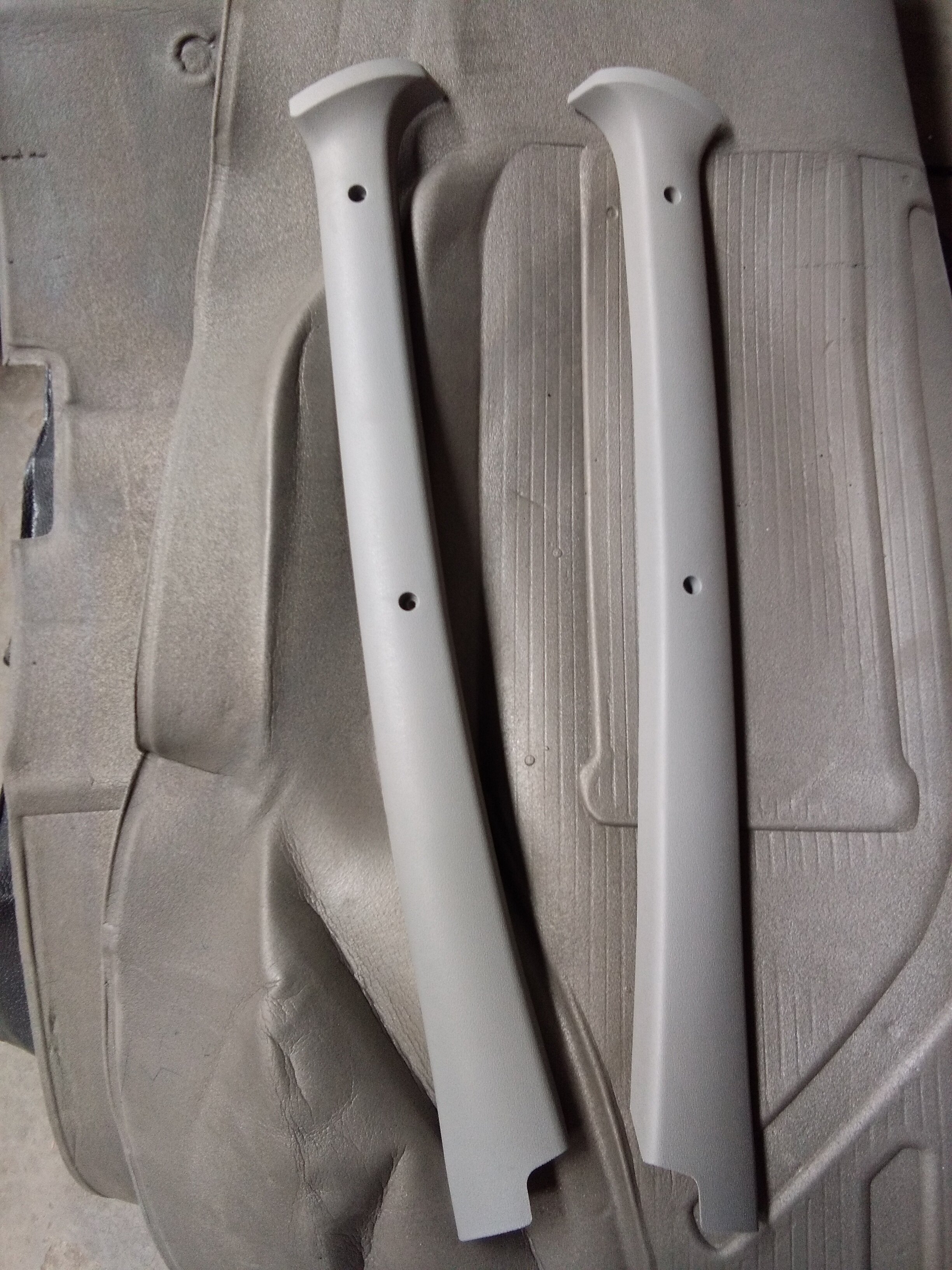 FAW Qingdao Liberation Day V Humvee V New Humvee Cyron 10 New Great Wee Top 10 Windshield Glass Inner column Decorative Strips