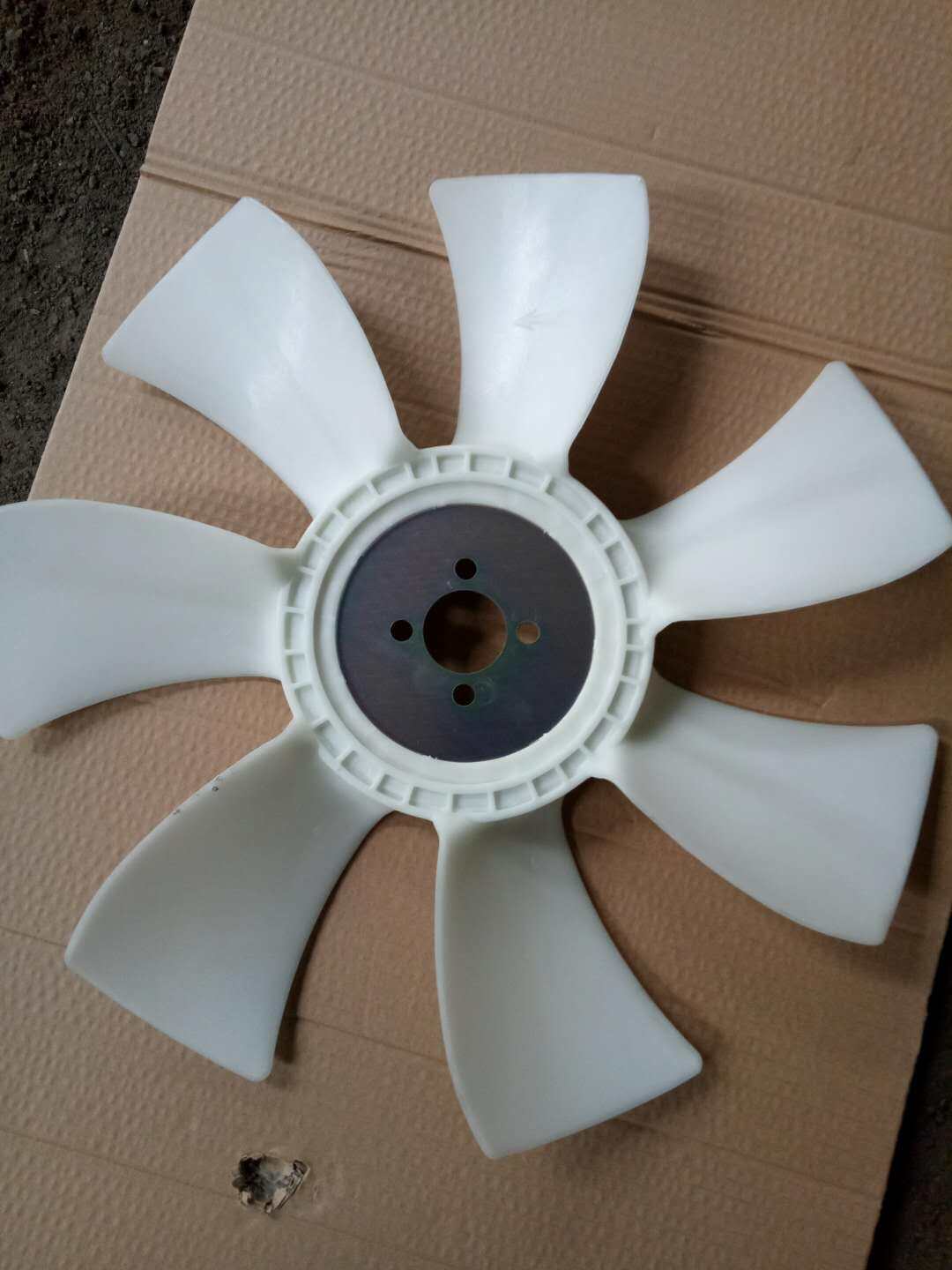 FAW Qingdao Liberation Tiger VH Tiger VN Tiger VM Low Card Fan Blade Radiator Original Parts