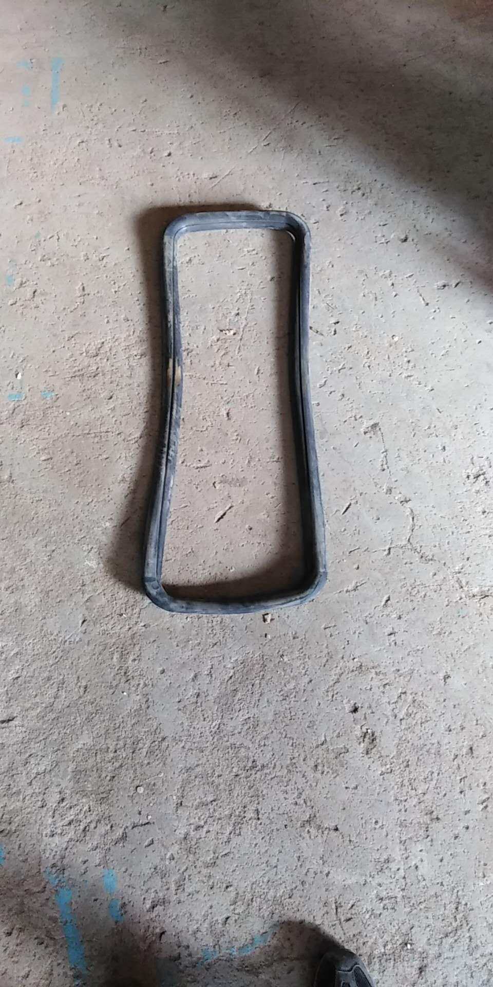 Qingdao Emancipation JH6 Rear Window Glass Sealing Strip Sleeper Glass Adhesive Tape Original Factory Clothing Accessories