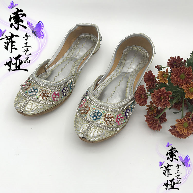 Pakistani handmade shoes Indian shoes ethnic style embroidery beads boutique plum blossom Diamond