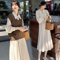 Pregnant women's suit 2021 autumn new large size loose slim shirt dress with waistcoat sweater two-piece set