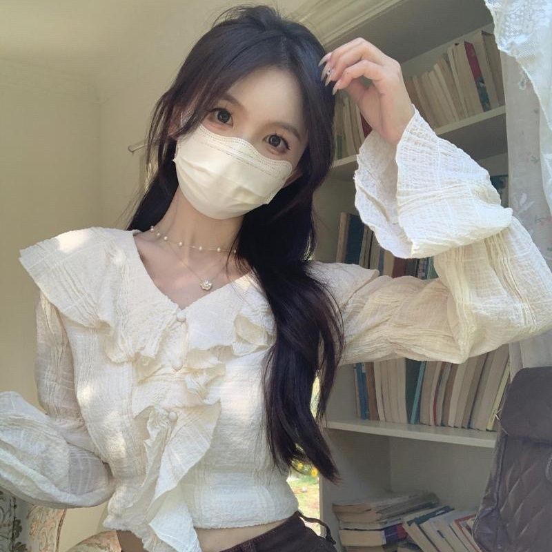 Sweet and Spicy Style Top for Girls, Slim Fit Ruffled Shirt, Bell Sleeves, ins Trendy French Style Shirt for Women, Pure and Alluring Style