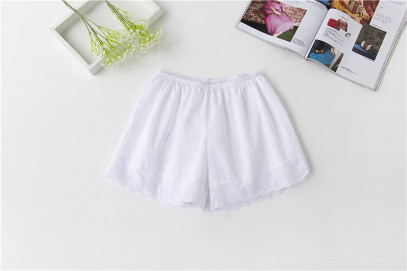 Chất liệu cotton nguyên chất lỏng lẻo ren ba điểm chạm đáy quần short mùa hè đuổi theo bảo hiểm an toàn quần chống đuổi nữ size lớn - Quần short