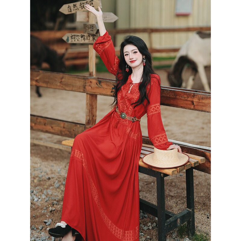 Red Bohemian Resort-Style Long-Sleeved Dress, Super Fairy-Like, Exotic, Ethnic, Northwest Travel, Elegant Long Dress
