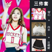 Жилет, юбка, нижнее белье, носки