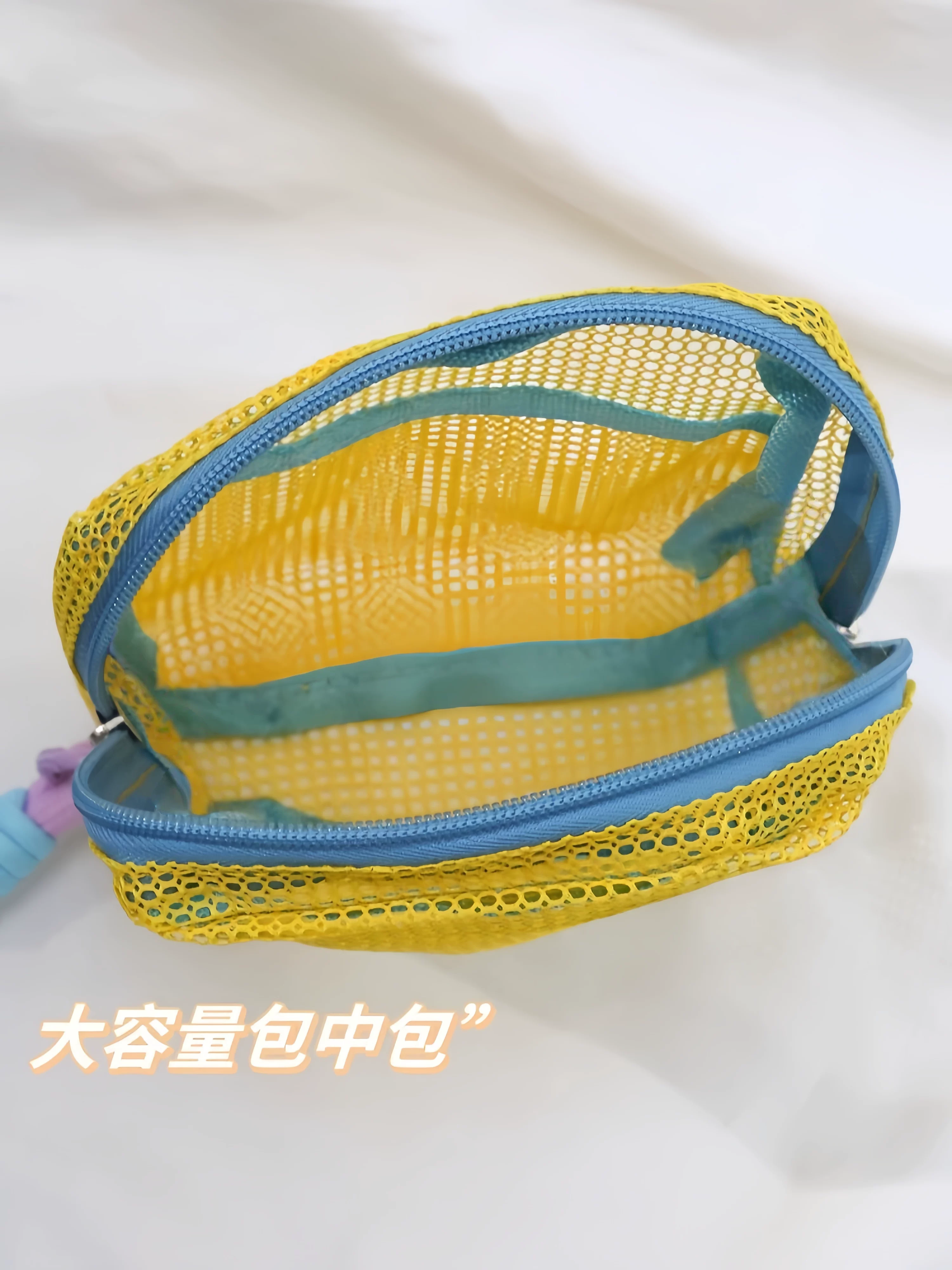 Ультра léger universal durable capacious storage system for traveling
