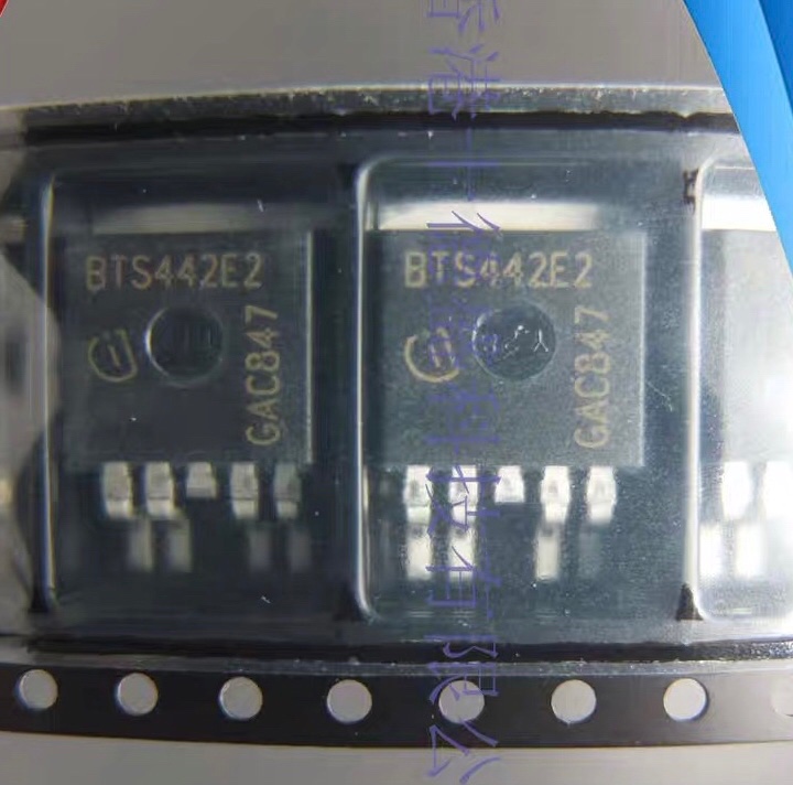 Brand new imported original BTS442E2 BTS442E2 BTS442E TO-263 TO-263 patch car computer version easy to damage chip
