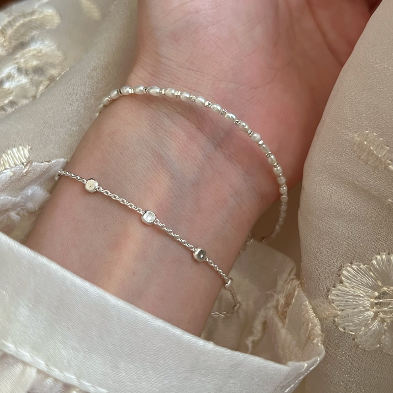 Dimple-Shaped S925 Sterling Silver Fragmented Pearl Fine Bracelet, Niche Design, Light Luxury, High-End Feel, Diagonal Pattern Round Piece Jewelry