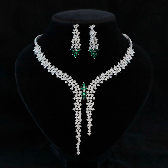 High-End New Jewelry, Light Luxury Zircon Evening Dress Accessories, Wedding Jewelry Necklace and Earrings Two-Piece Set with Silver Needle