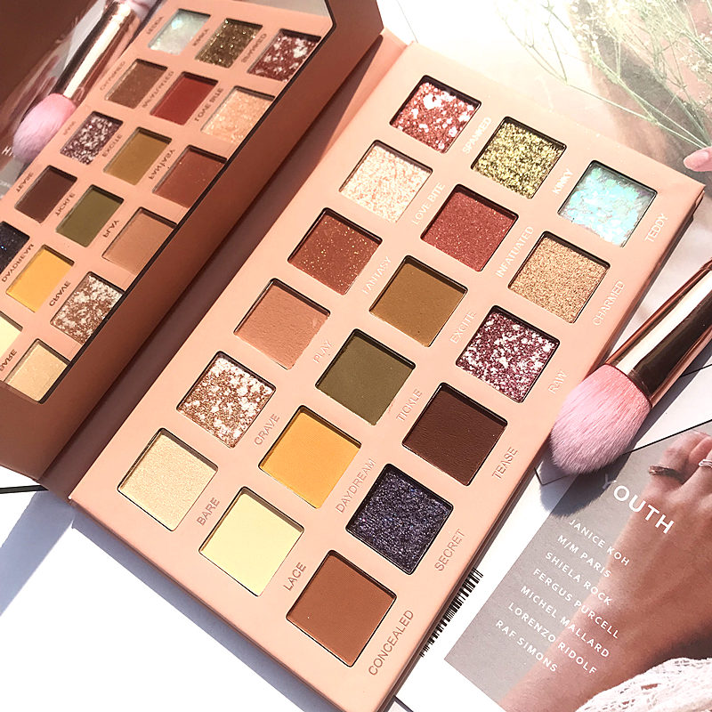 Unicorn German niche female Desert Rose eyeshadow palette does not smudge ins affordable super fire ground color glitter