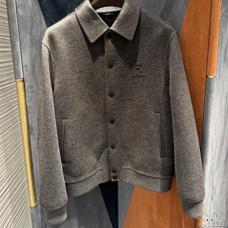 Fendi/Fendi New Classic Double Ff Lettering on the Chest Ribbed Cuffs Single-Breasted Jacket for Men and Women Fendi/Fendi New Classic Double Ff Lettering on the Chest Ribbed Cuffs Single-Breasted Jacket for Men and Women