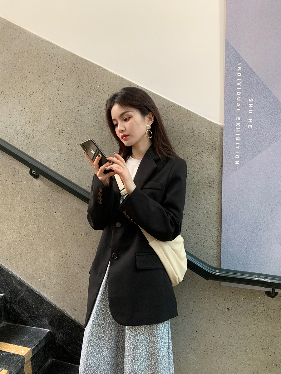 Xinhua helps in the spring 2022 new Korean version of leisure OL wind and simple menu - colored suit coat woman