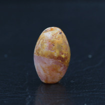 Buddha beads bracelet with beads high ancient beads material is agate color good specimen level