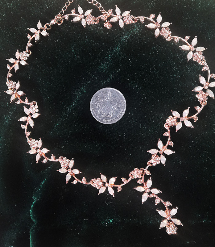 Original Foreign Trade Imitation Rose Gold Rhinestone Flower Bridal Bridesmaid Dress Imitation Opal Four-Leaf Flower Necklace