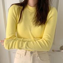 Spring and autumn bottoming sweater 2021 new female thick goose yellow slim body with foreign style outside light yellow