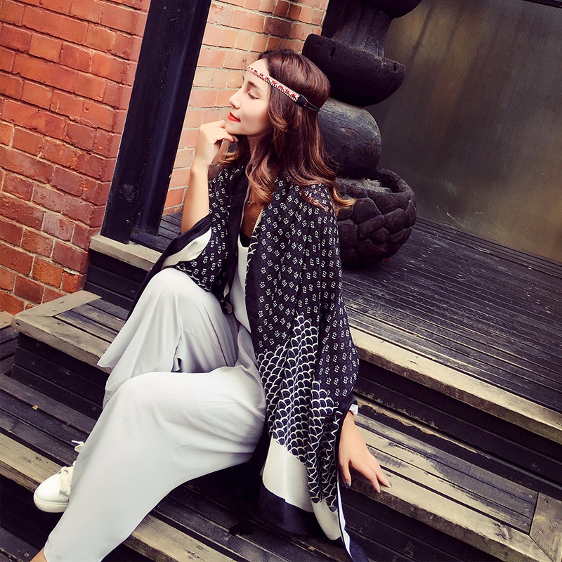 Luxe new black and white geometric rhombus scarf travel beach sunscreen scarf beach towel shawl